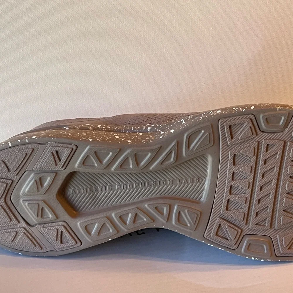 NIB APL TECHLOOM BREEZE MENS RUNNING SHOES CLAY/ALMOND/SPECKLE SIZE 9 - Picture 12 of 16